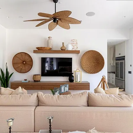 Nyaraló House Konus In Párosz